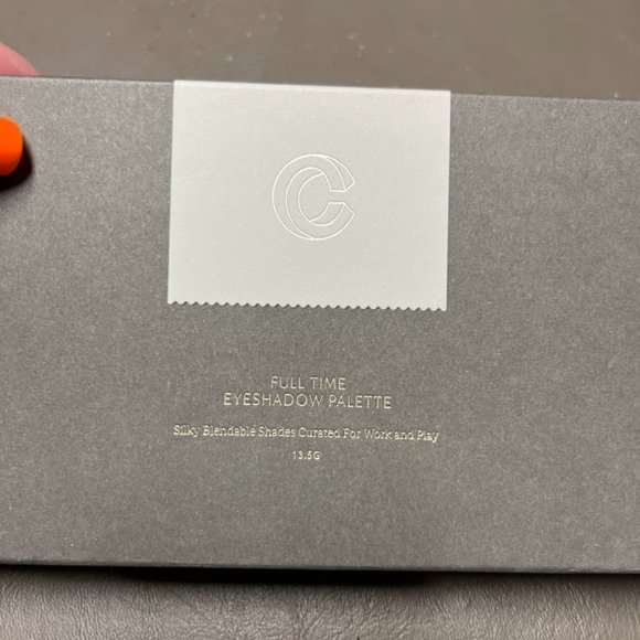 Full Time Eyeshadow Palette - Picture 2 of 5